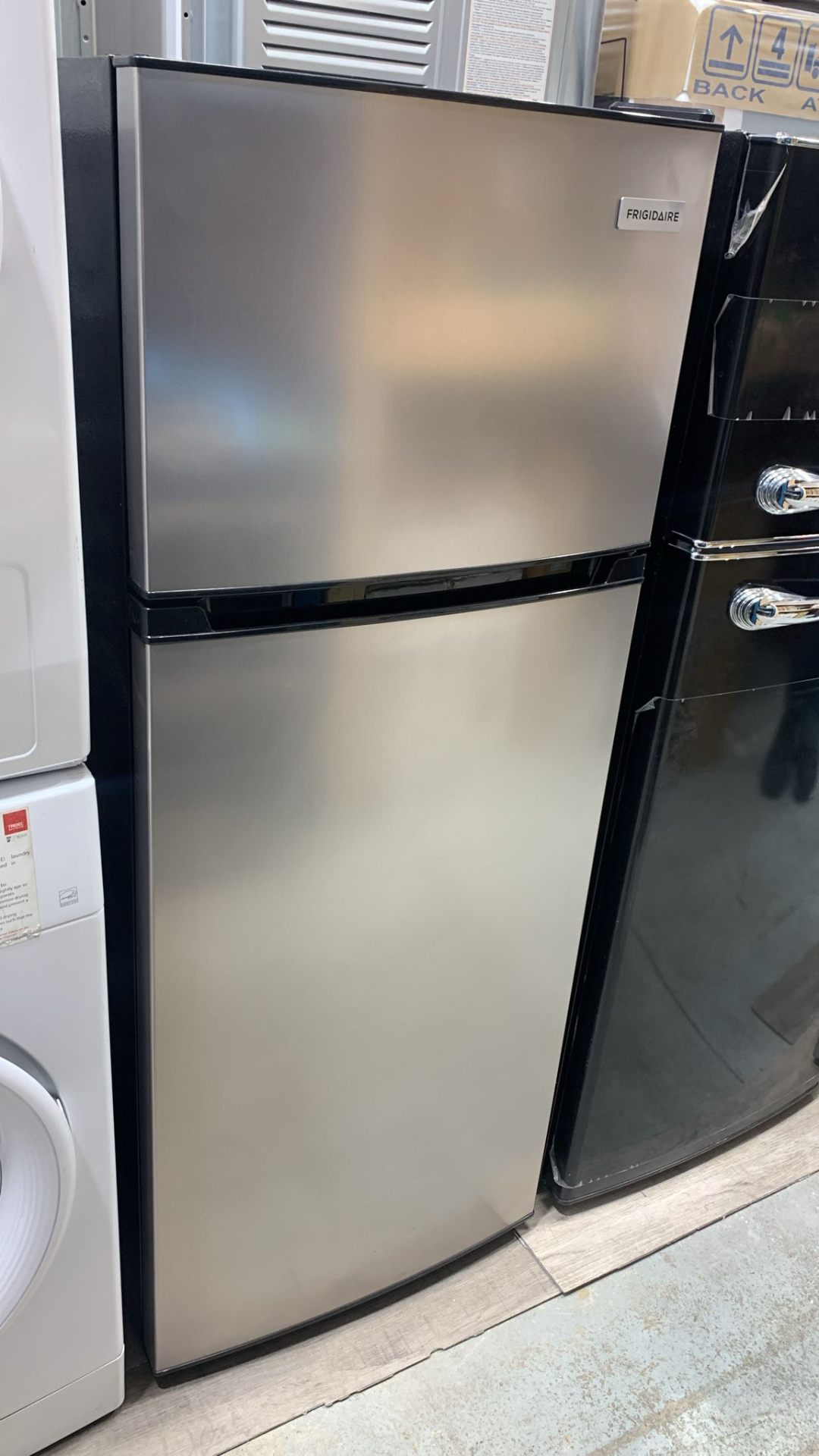 Fridge - Frigidaire 7.5 Cu Ft Top-Freezer EFR780-6COM PLATINUM - New